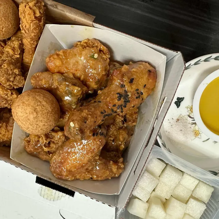 자담치킨 대표 사진