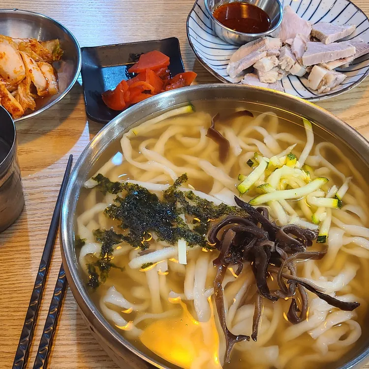 정동칼국수 대표 사진