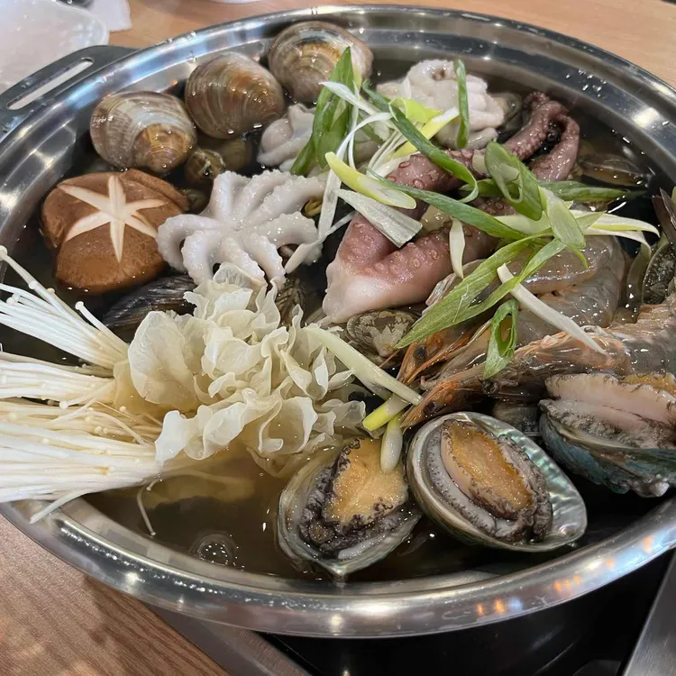 바다를 담다 - 탕정 칼국수, 해물칼국수 맛집 | 다이닝코드, 빅데이터 맛집검색