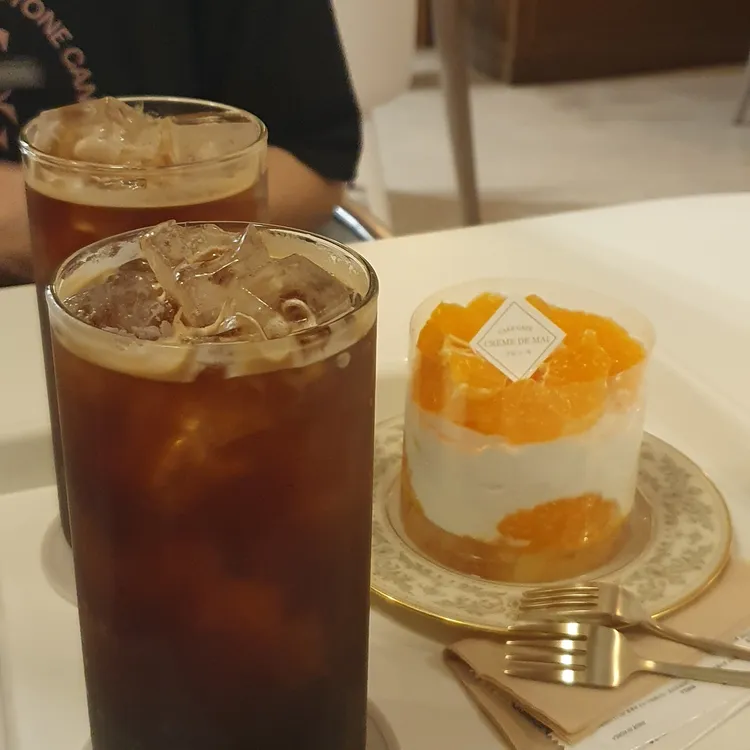 크림 드 메 대표 사진