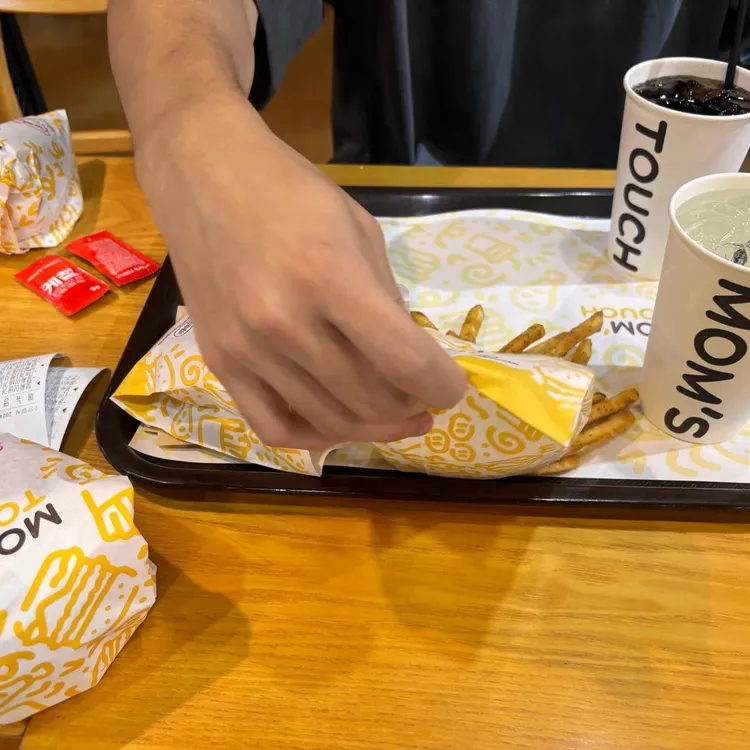 맘스터치 대표 사진