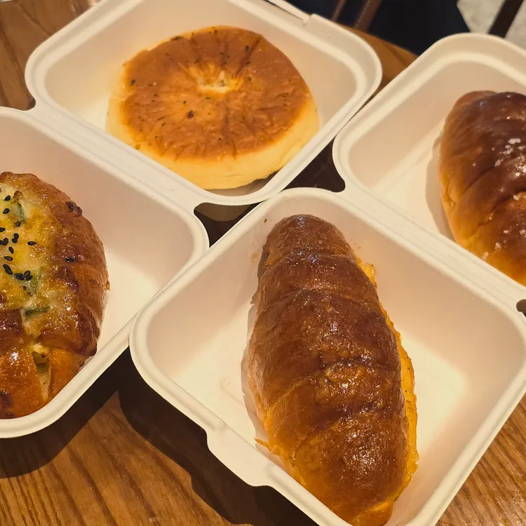 성수로운제빵소 대표 사진