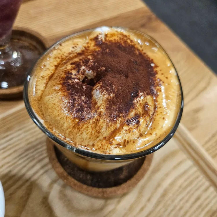 카페 디엠 대표 사진