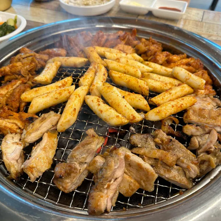 설악막국수춘천닭갈비 대표 사진