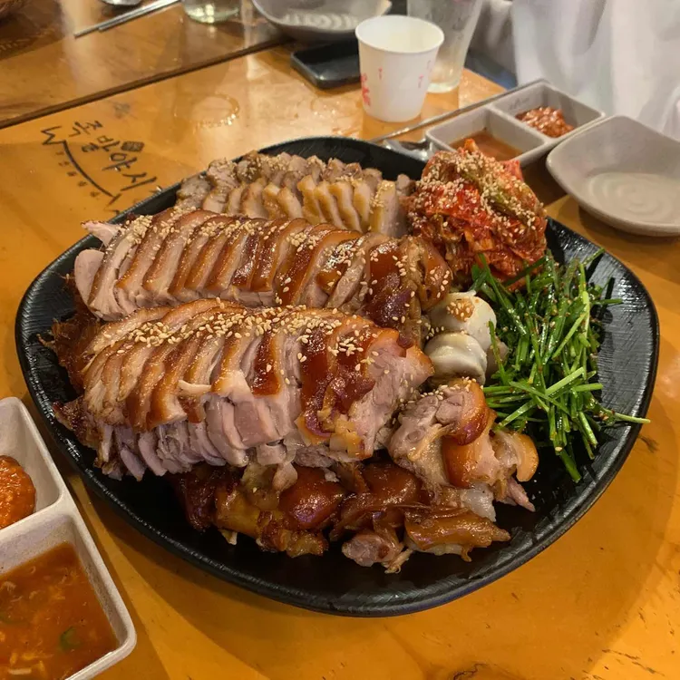 족발야시장 대표 사진