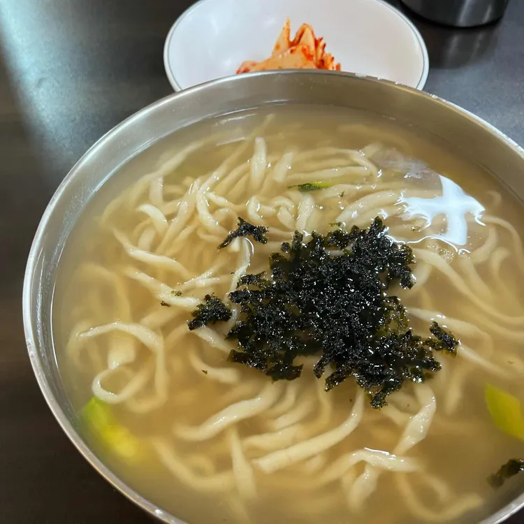 이천원손칼국수 대표 사진