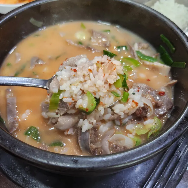 무봉리 토종순대국 대표 사진