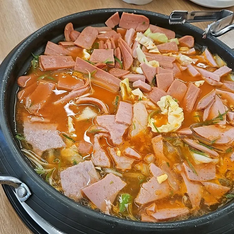 빅쭌부대찌개 대표 사진