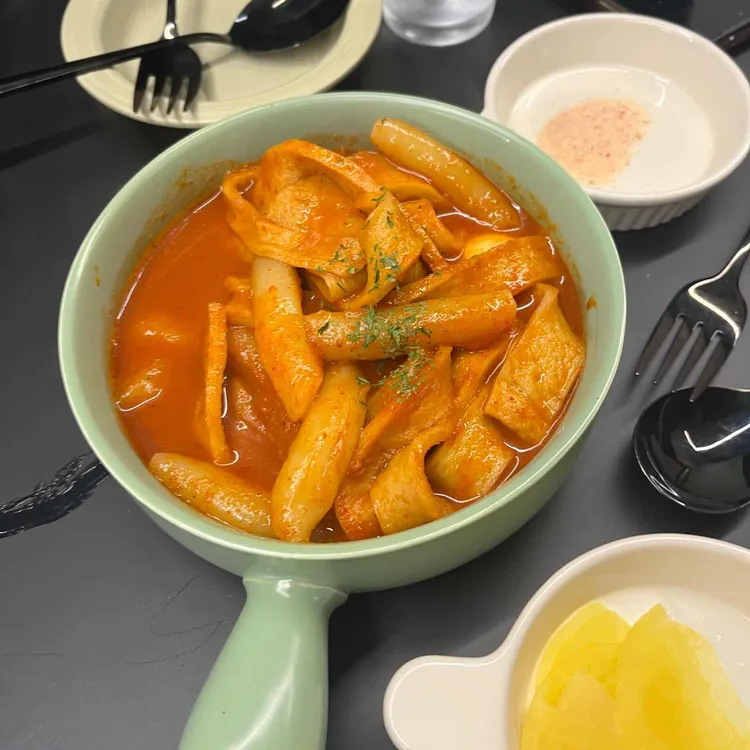 빵빵떡볶이 & 빵빵베이커리 대표 사진