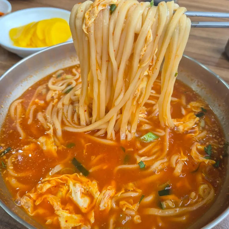 공주얼큰이칼국수 대표 사진