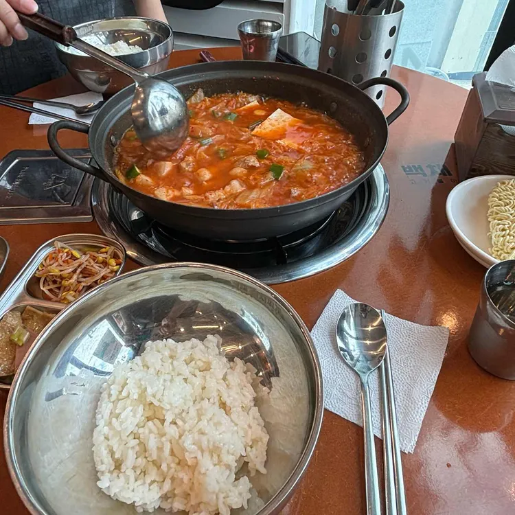 백채김치찌개 대표 사진