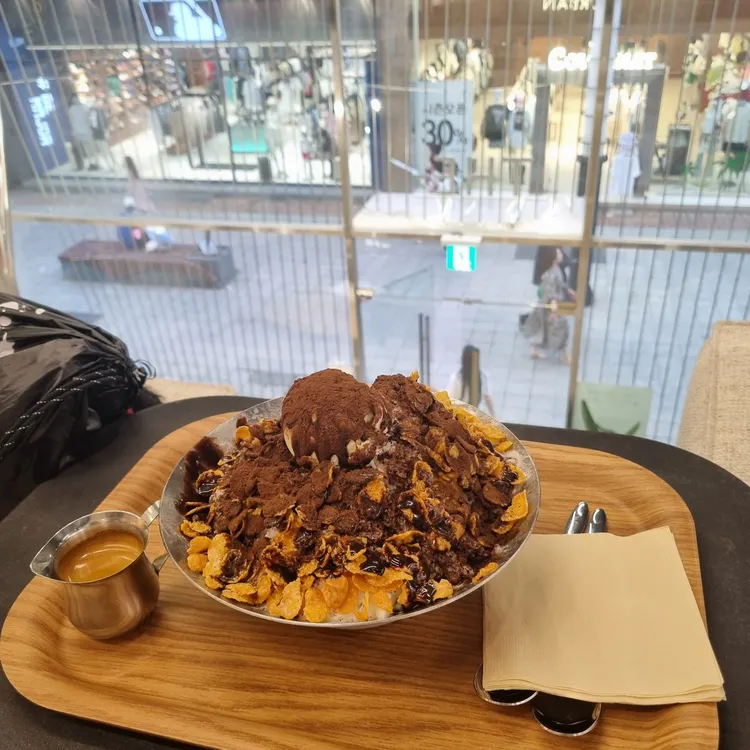 더 어반 로스터스 대표 사진