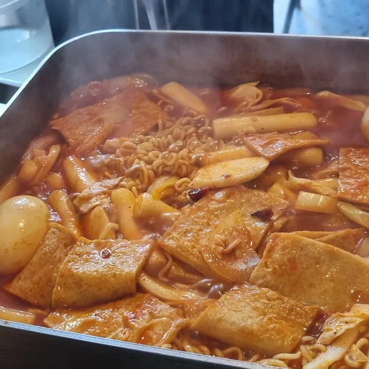 윤슬 대표 사진