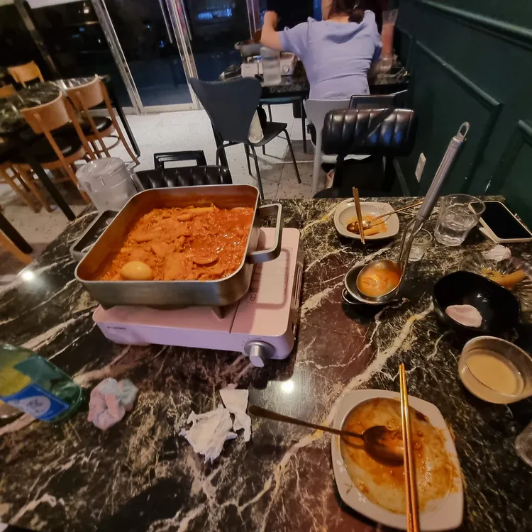 윤슬 대표 사진
