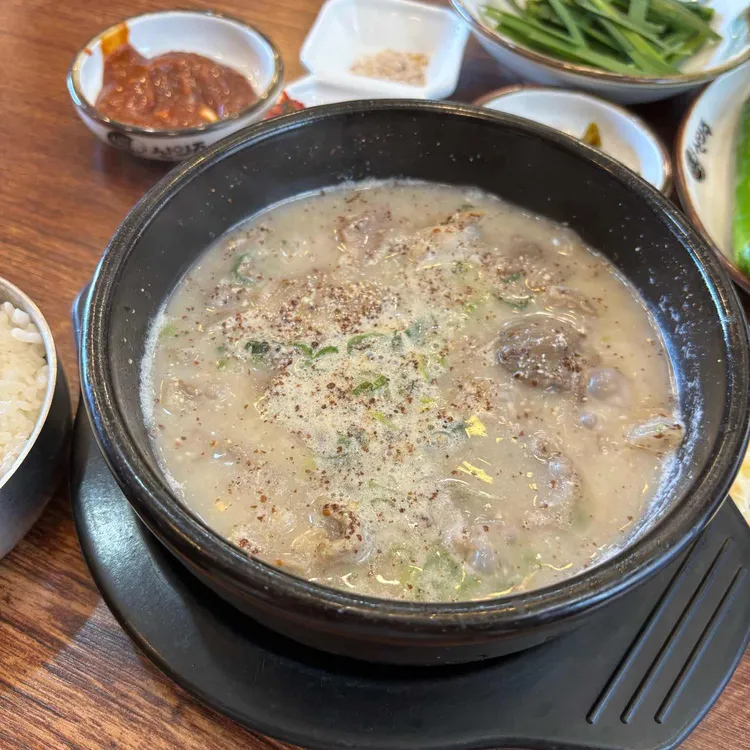 신의주찹쌀순대 대표 사진
