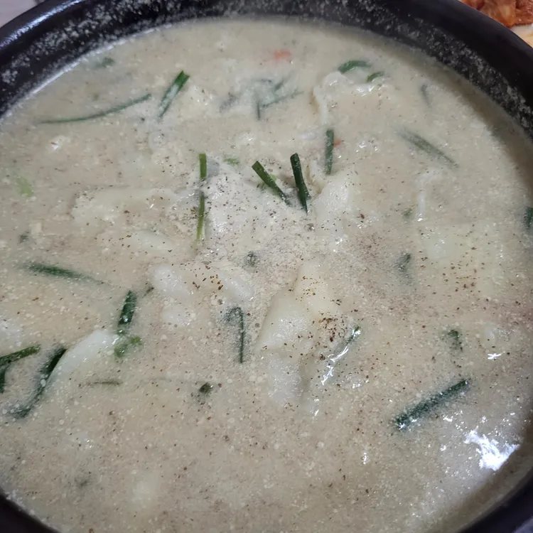 송이네 손수제비 삼계탕 대표 사진