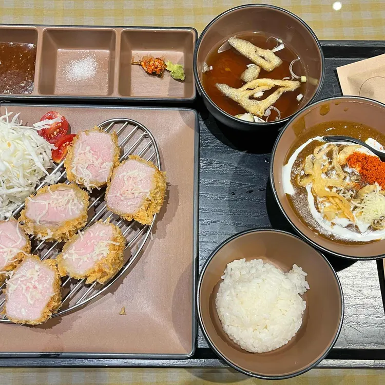 카츠713 대표 사진