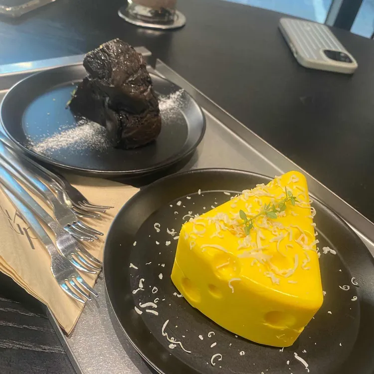 데이넌 대표 사진