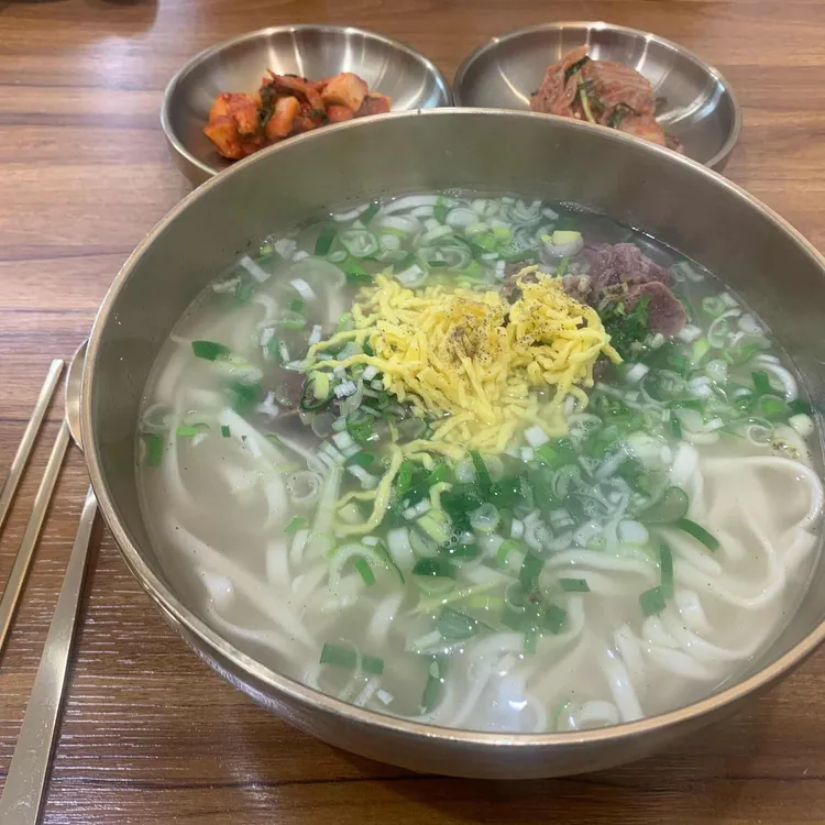 고좌리뼈칼국수 대표 사진