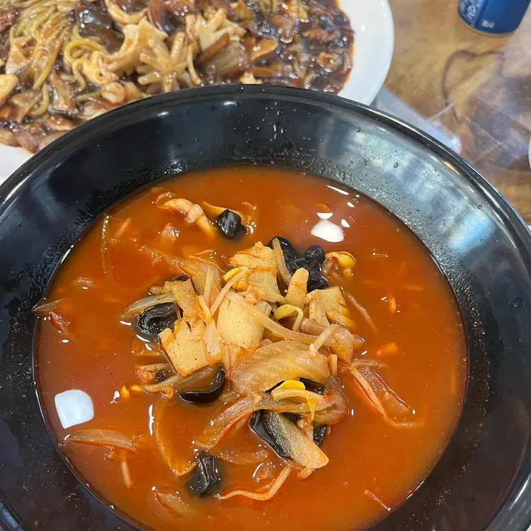 청룡반점 대표 사진