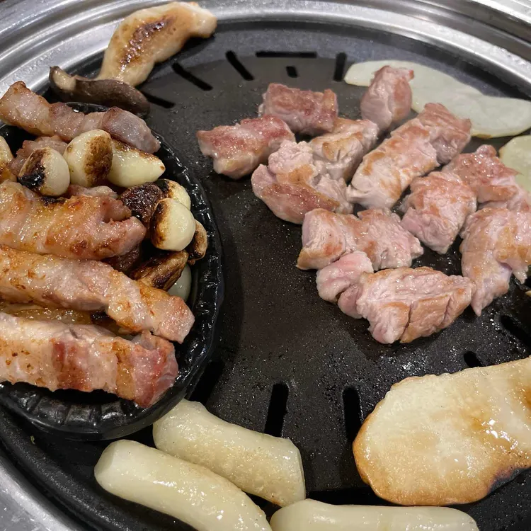 육풍 대표 사진