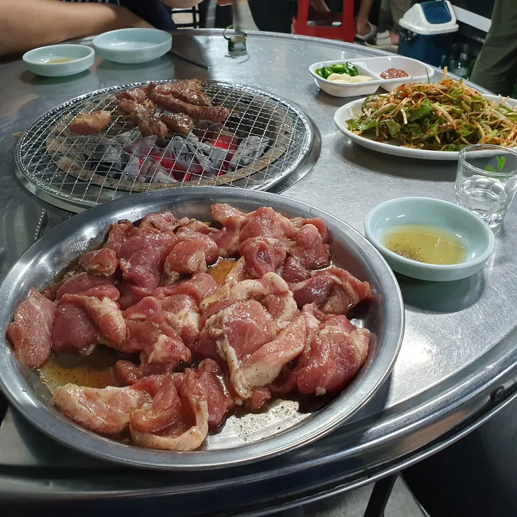 나우구이집 대표 사진