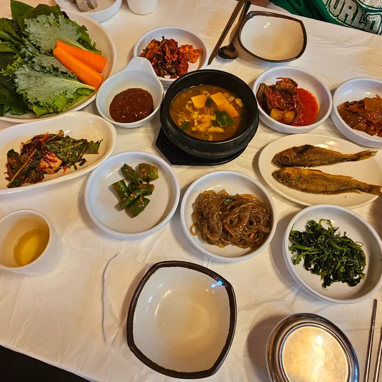 구드래 돌쌈밥 대표 사진
