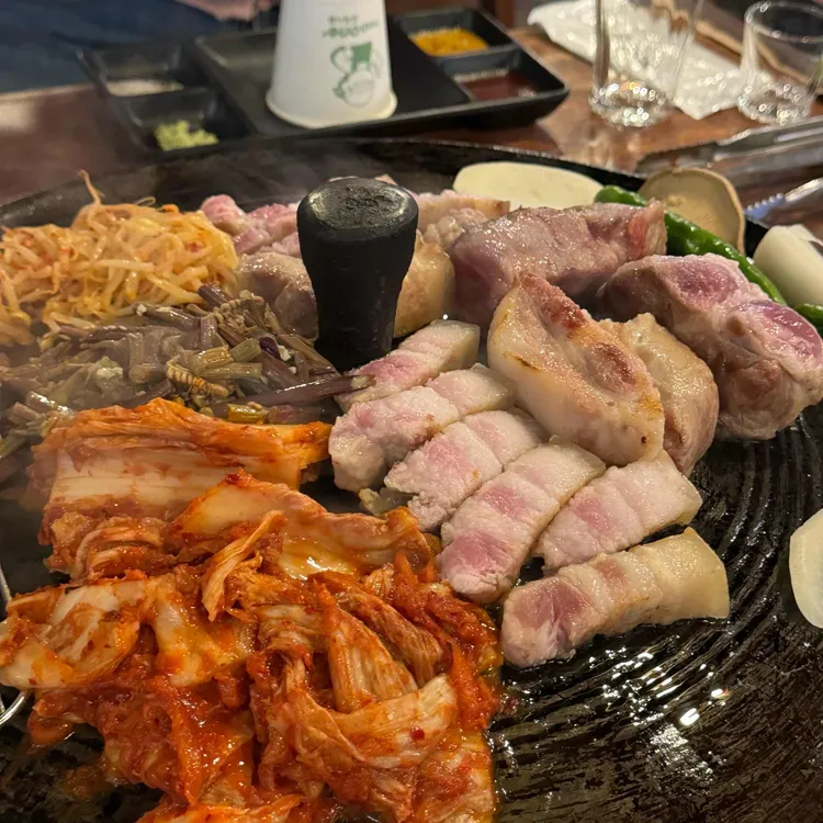 만재네왕솥뚜껑삼겹살 대표 사진