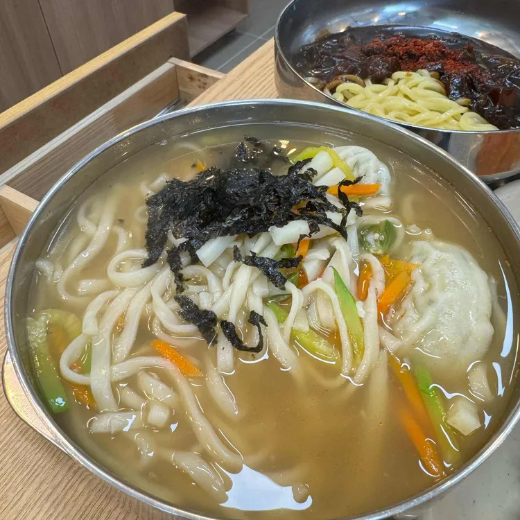 공릉동 원조멸치국수 대표 사진
