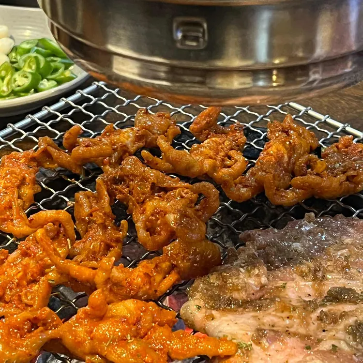 참숯불닭발과오돌뼈 대표 사진