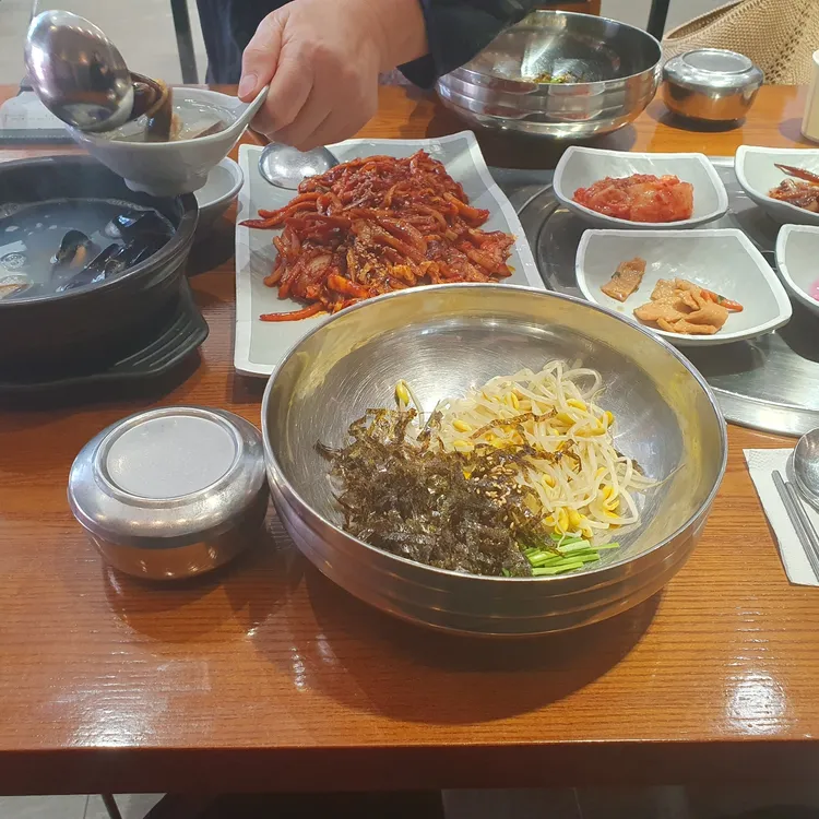 통영해물뚝배기 앤 83돼지 대표 사진