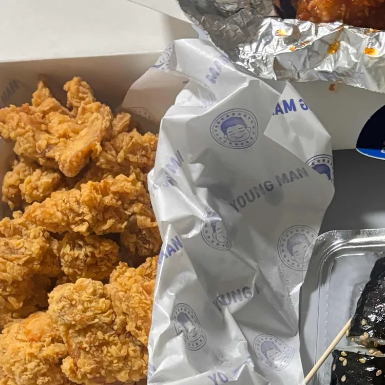 청년치킨 대표 사진