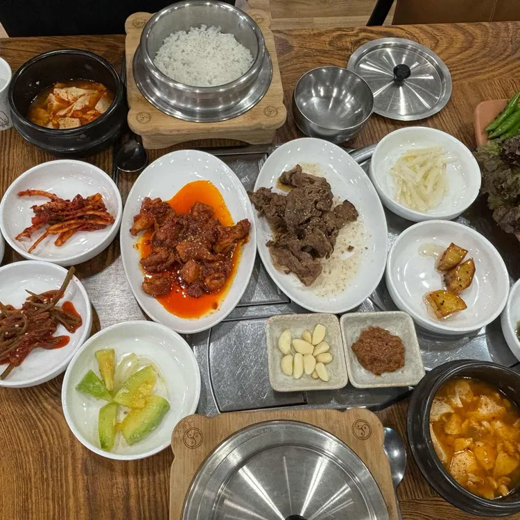 느티나무 대표 사진