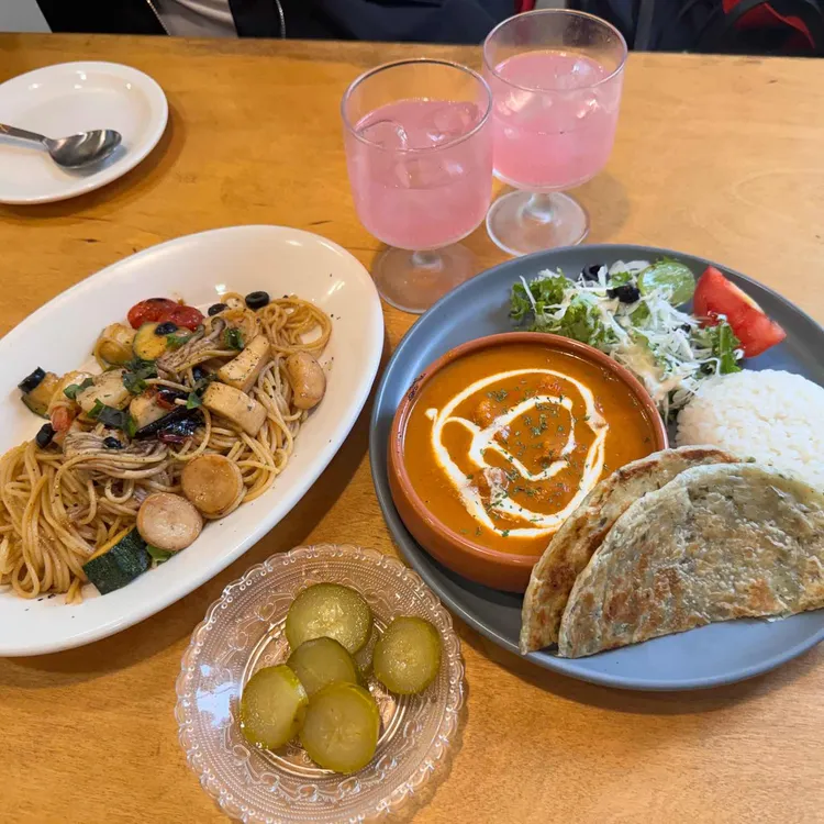 줄리스 대표 사진