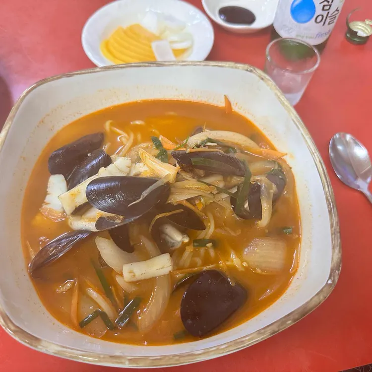 옛날짜장이랑짬뽕이랑 대표 사진