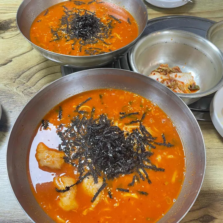 공주얼큰이칼국수 대표 사진