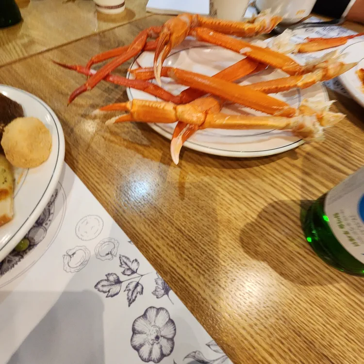 파티앤프렌즈 대표 사진