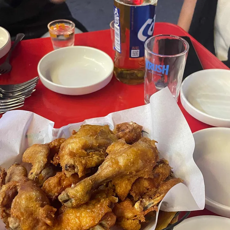 산들애치킨 대표 사진