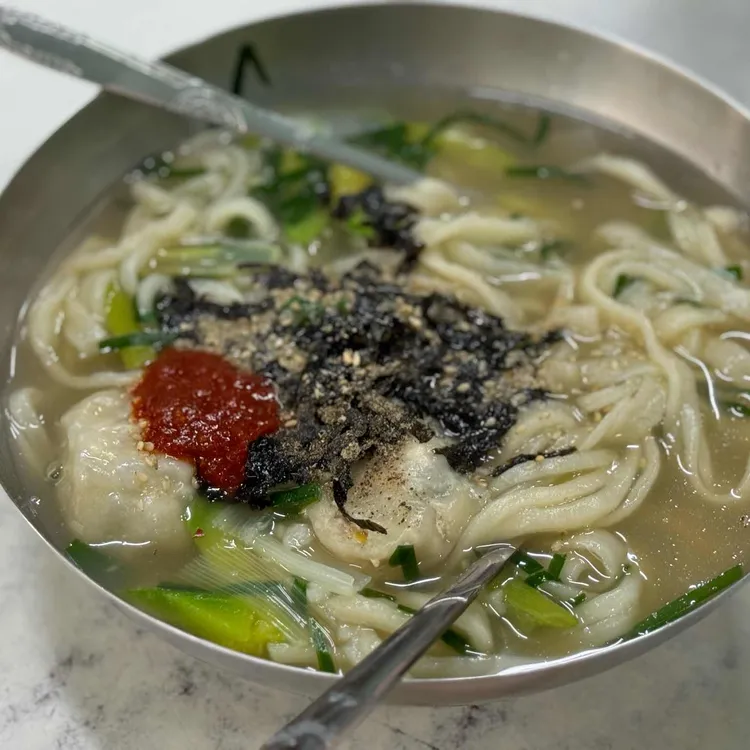 일미 만두 칼국수 대표 사진
