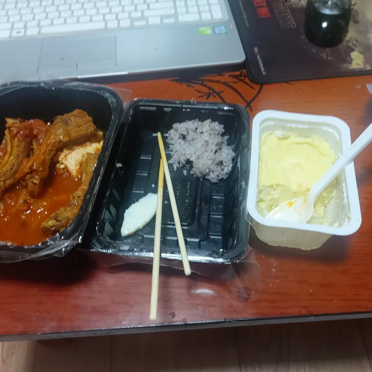 대박 삼겹김치찜&초대박 등갈비김치찜 대표 사진