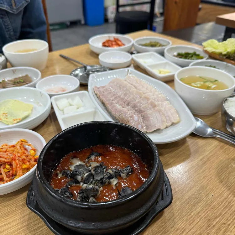 바주모 우렁보쌈 대표 사진