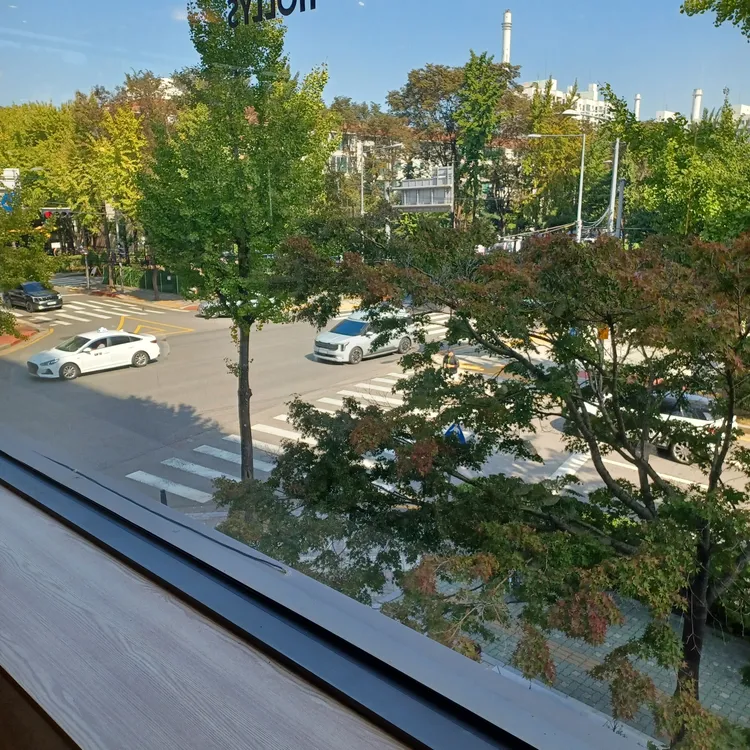 할리스 대표 사진