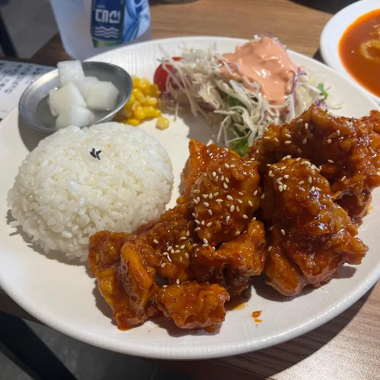 칠칠켄터키 대표 사진