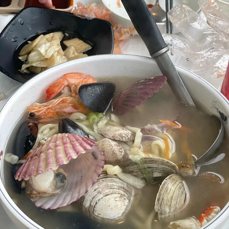 황금물고기 대표 사진