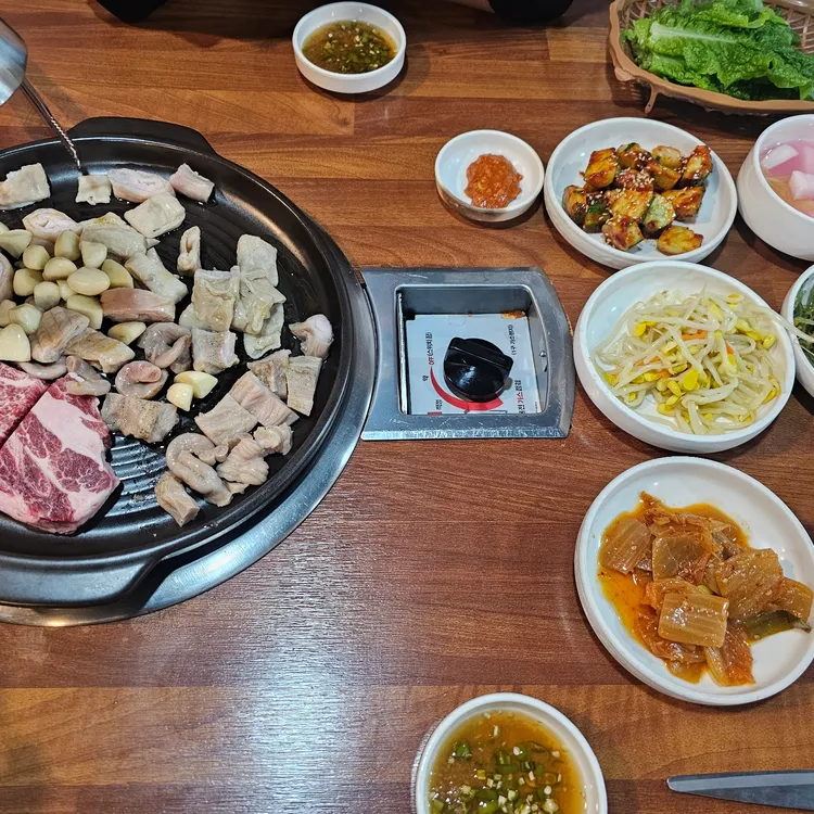 무공해옹기곱창막창구이 대표 사진