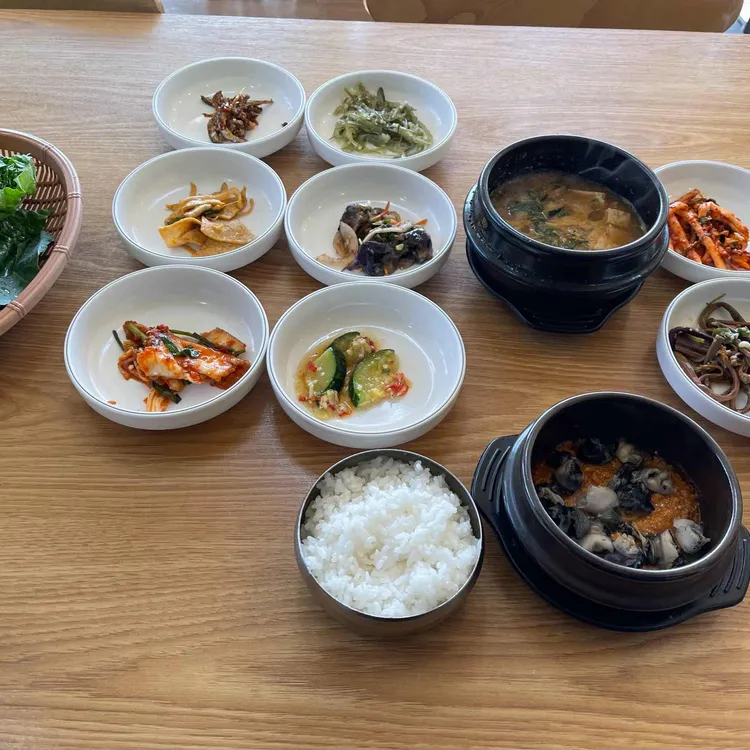 금잔디우렁이쌈밥 대표 사진