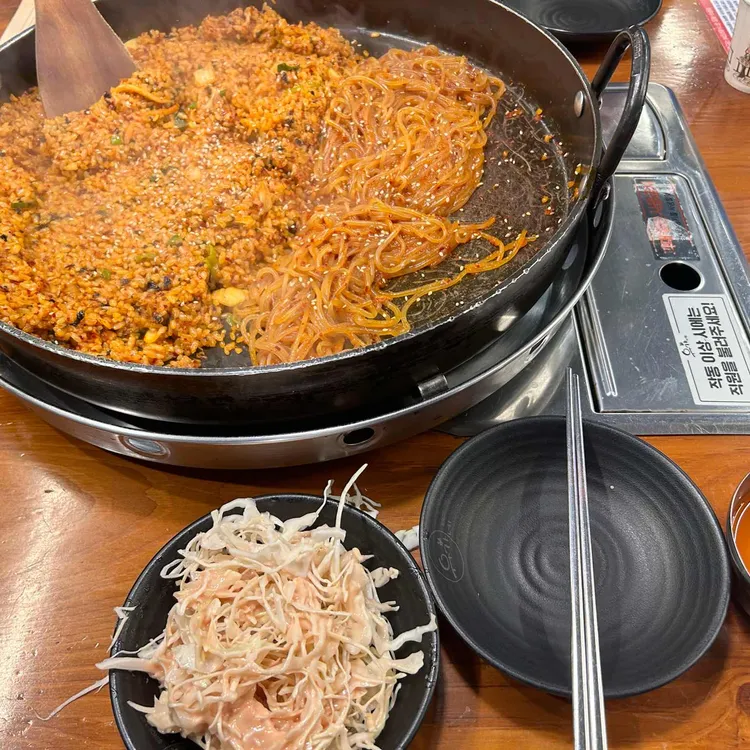 유가네닭갈비 대표 사진