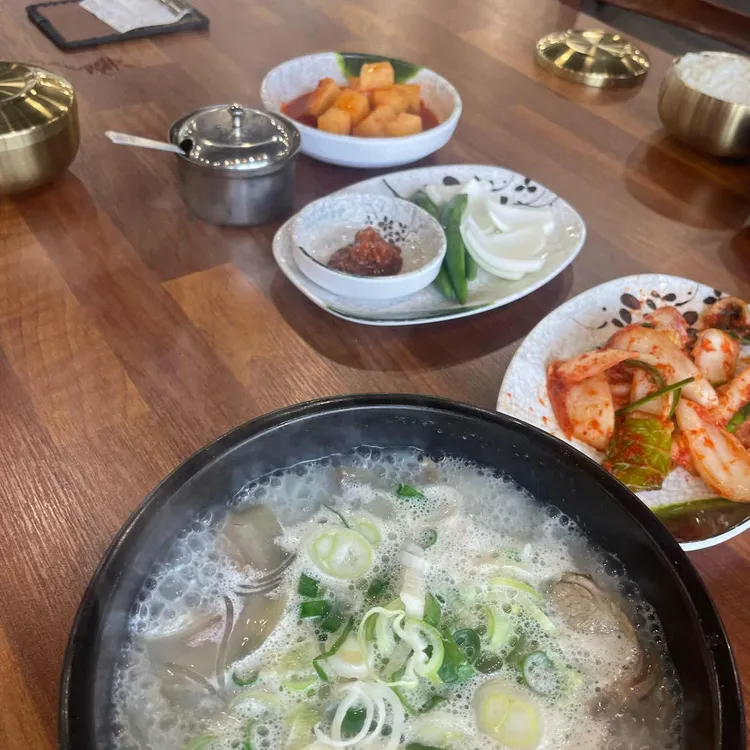 융건릉한우소머리곰탕 대표 사진