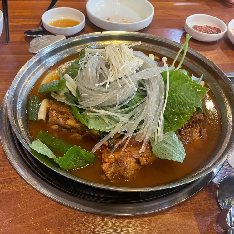 맛나 감자탕 대표 사진