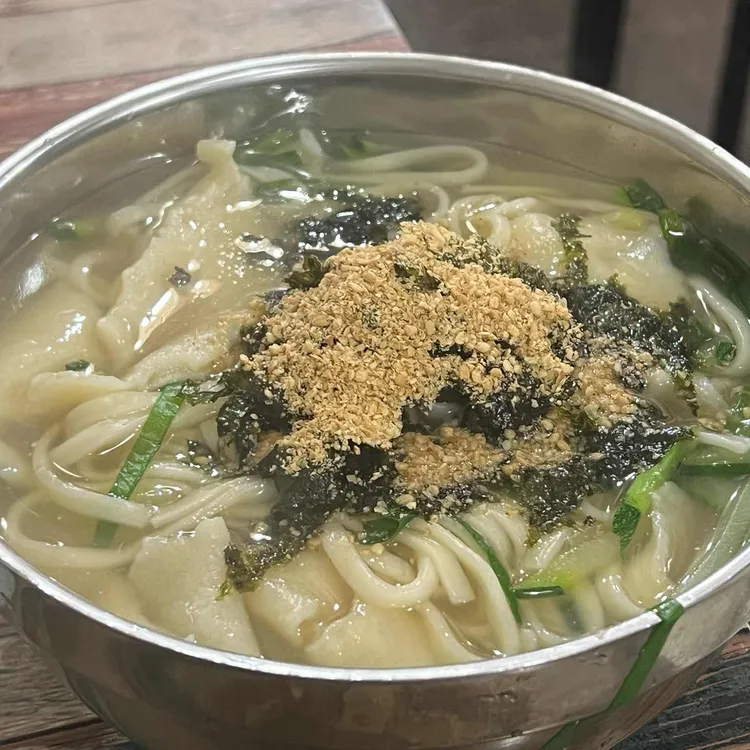 옹가지칼국수 대표 사진